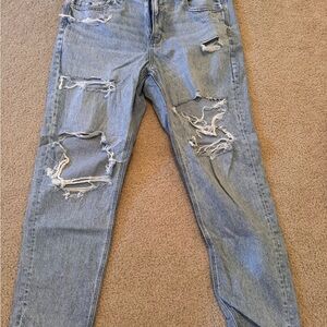 American Eagle Outfitters Light Blue Distressed Boyfriend Jeans